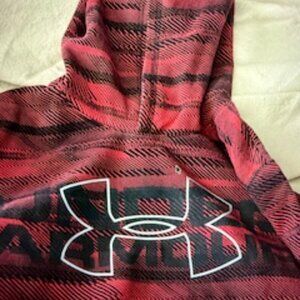 Under Armour Sweatshirt